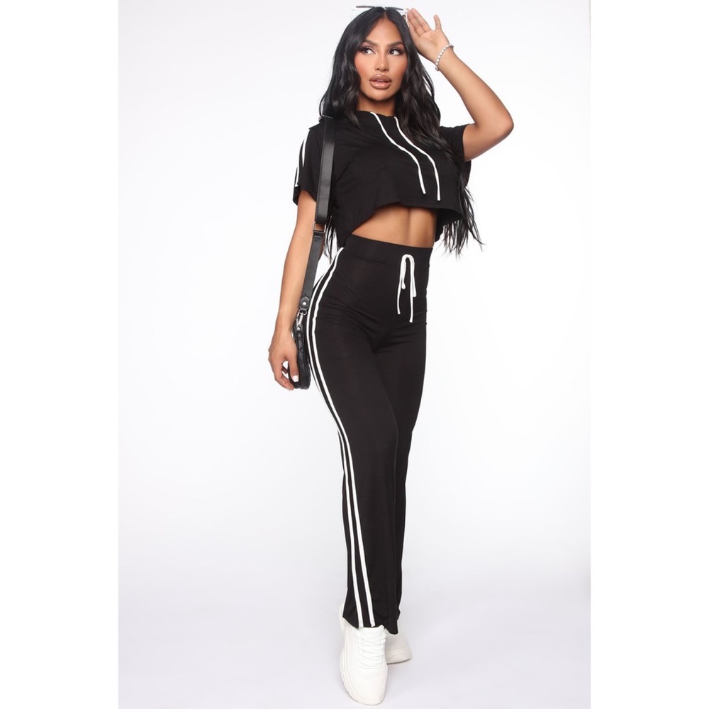 NWT  Cropped Top & Pants Set